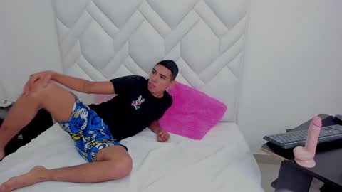 Snapshot of latin_milk_18 chatting on 20, 1, 2025 Mao Danny online show from 20, 1, 2025