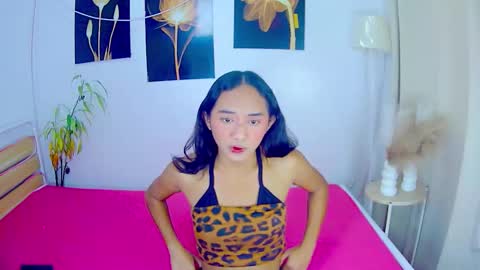 Snapshot of latina_kia chatting on 22, 11, 2025 latina_kia online show from 22, 11, 2025