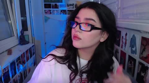 miiiiiiaaaa online show from 1, 2, 2025