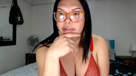 Snapshot of latinaflower_ts chatting on 17, 6, 2026 FLOR SALVAJE online show from 17, 6, 2026