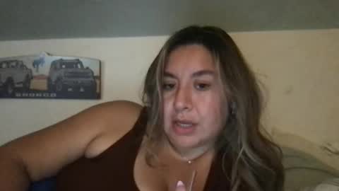 latinalinda02 online show from 9, 11, 2025