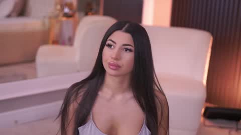 Snapshot of latinaloco chatting on 28, 4, 2026 Latina online show from 28, 4, 2026