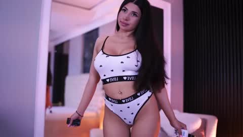 Snapshot of latinaloco chatting on 6, 5, 2026 Latina online show from 6, 5, 2026
