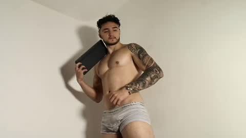 Snapshot of latinboyvip_ chatting on 24, 7, 2026 LatinBoyVIP Colombian online show from 24, 7, 2026