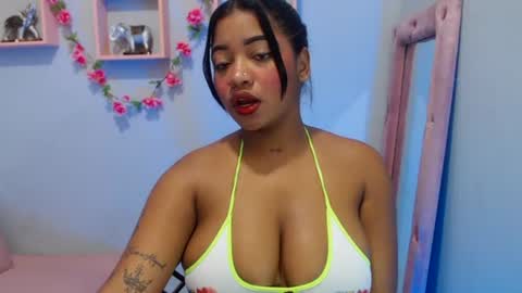 latinbrunett1 online show from 20, 7, 2026
