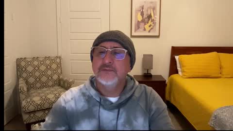 Snapshot of latinnous chatting on 16, 12, 2025 QS - INDEPENDENT MODEL online show from 16, 12, 2025
