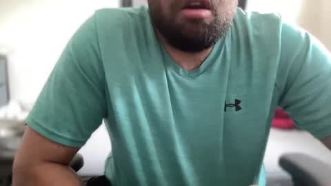 call me papi -- follow my twitter latinoc30 online show from 23, 12, 2024