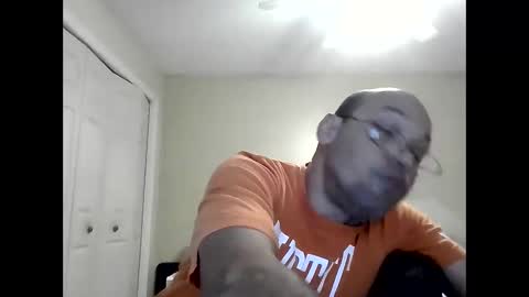 Snapshot of latinoinfla chatting on 8, 12, 2024 latinoinfla online show from 8, 12, 2024