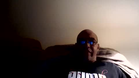 Snapshot of latinoinfla chatting on 10, 9, 2025 latinoinfla online show from 10, 9, 2025