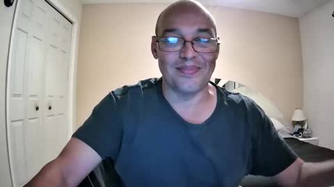 Snapshot of latinoinfla chatting on 8, 10, 2025 latinoinfla online show from 8, 10, 2025