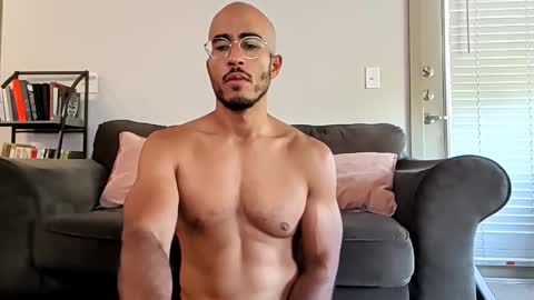 Snapshot of latinomixedbbc chatting on 6, 11, 2025 latinomixedbbc online show from 6, 11, 2025