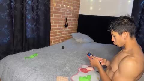 Snapshot of latinosadictosalsexo chatting on 14, 1, 2026 latinosadictosalsexo online show from 14, 1, 2026