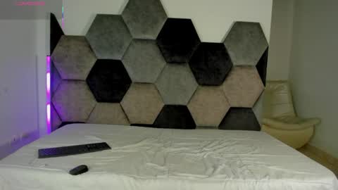 LEANDRO online show from 21, 4, 2026