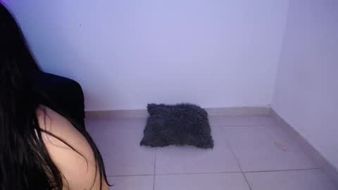 lau_24 online show from 2, 2, 2025