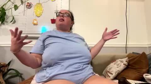 Snapshot of laulauma chatting on 31, 12, 2024 LauLauMa online show from 31, 12, 2024