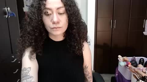  Wen  online show from 28, 1, 2025