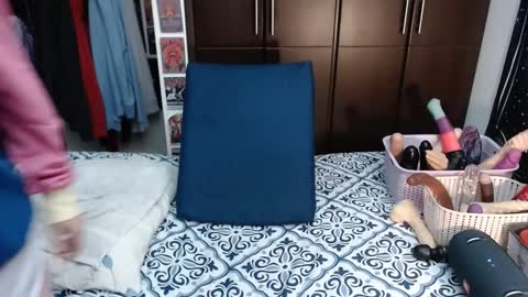  Wen  online show from 30, 9, 2025