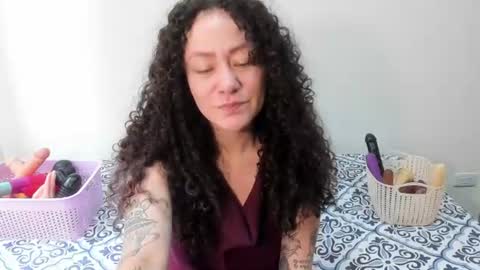 Snapshot of laura_anal_ chatting on 9, 6, 2026 Wen online show from 9, 6, 2026