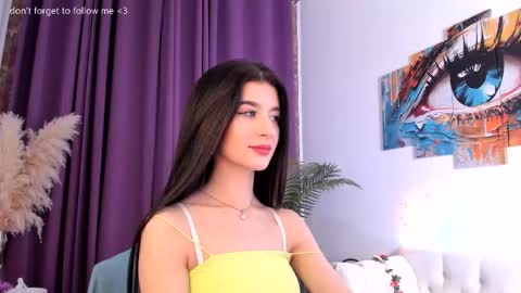 Snapshot of laura_coy chatting on 25, 11, 2025 Laura online show from 25, 11, 2025