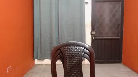 CALL ME LOVE  LAURA online show from 9, 2, 2025