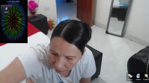 laura_foxx2379 online show from 6, 3, 2025