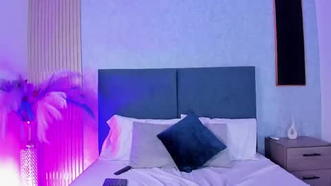 LauraIvy online show from 21, 4, 2026