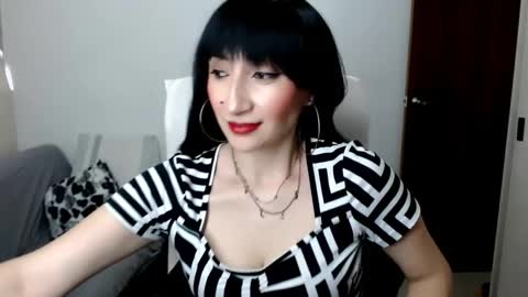 Snapshot of laura_pervert_ chatting on 2, 6, 2026 Laura online show from 2, 6, 2026