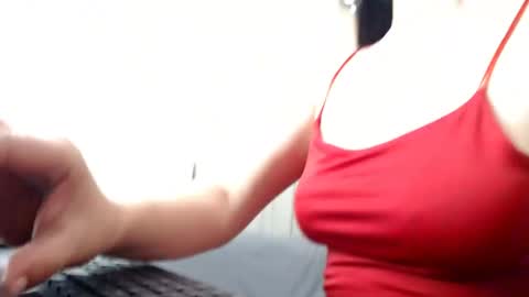 Snapshot of laura_pervert_ chatting on 7, 6, 2026 Laura online show from 7, 6, 2026