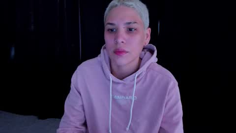 Laura Rose online show from 12, 9, 2025