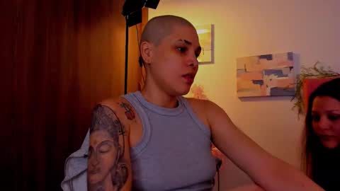 Snapshot of laura_r23 chatting on 14, 3, 2026 Laura Rose online show from 14, 3, 2026
