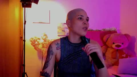 Snapshot of laura_r23 chatting on 21, 3, 2026 Laura Rose online show from 21, 3, 2026