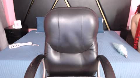 Snapshot of laura_riley chatting on 29, 1, 2025 Laura online show from 29, 1, 2025