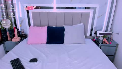 Laura Smith online show from 25, 4, 2026