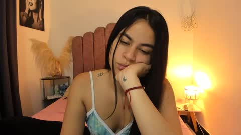 LAURA SOE online show from 21, 12, 2024