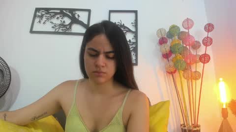 LAURA SOE online show from 11, 1, 2025