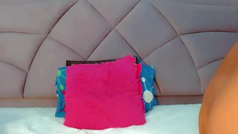 Snapshot of laura_sweet7 chatting on 5, 2, 2025 Laura online show from 5, 2, 2025