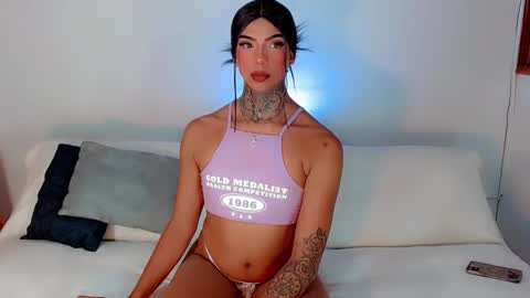 Snapshot of laura_sweet7 chatting on 25, 2, 2025 Laura online show from 25, 2, 2025