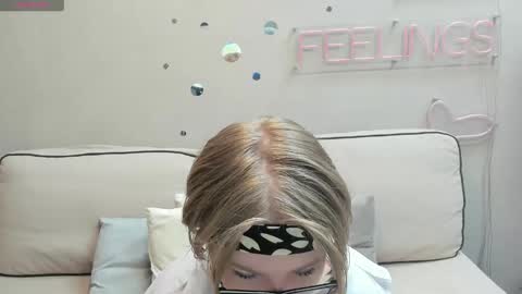 Laura online show from 23, 2, 2026