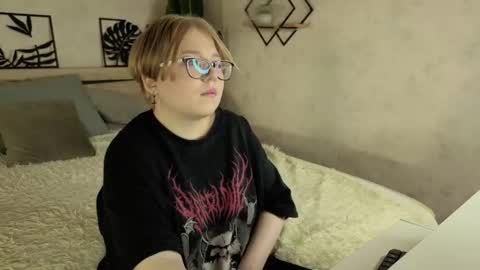 Laura online show from 27, 2, 2026