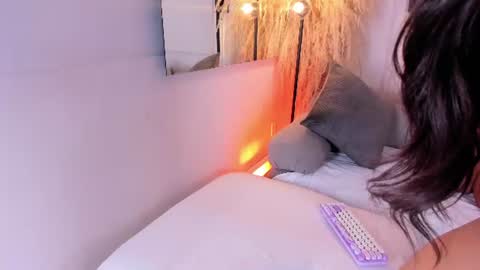 LauraCarther  online show from 29, 6, 2026