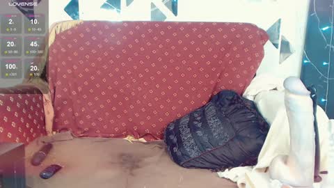 LauraCrystall online show from 2, 2, 2025