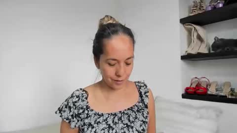Laura online show from 9, 6, 2026