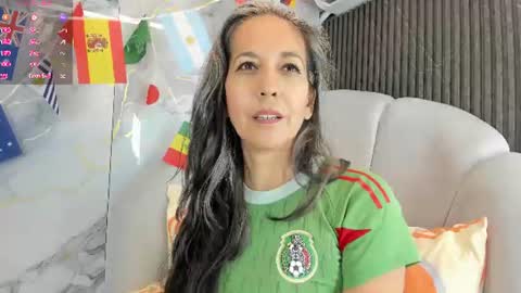 Laura online show from 25, 6, 2026