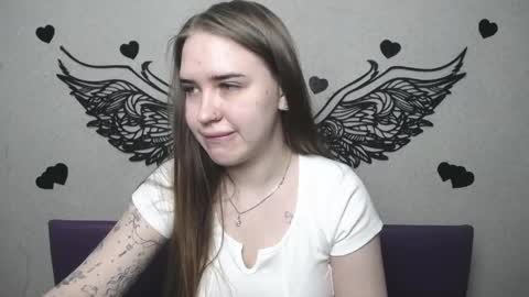 LauraHlot online show from 26, 4, 2026