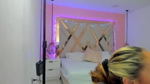 laura  online show from 11, 3, 2026