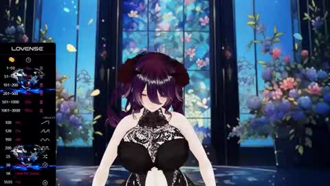 lauramor4 online show from 7, 10, 2025