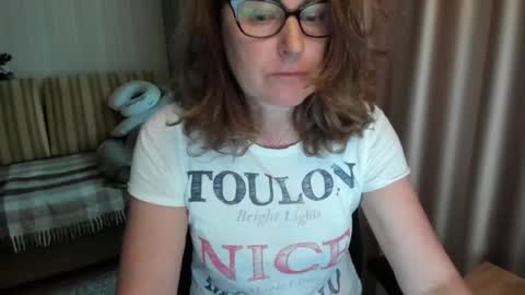 Lauraoven1 online show from 11, 6, 2026