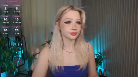  Laura  online show from 12, 9, 2025