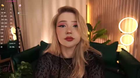  Laura  online show from 28, 3, 2026