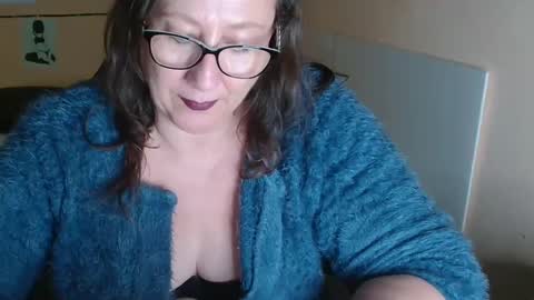 Snapshot of laureanne50 chatting on 3, 12, 2024 laureanne online show from 3, 12, 2024